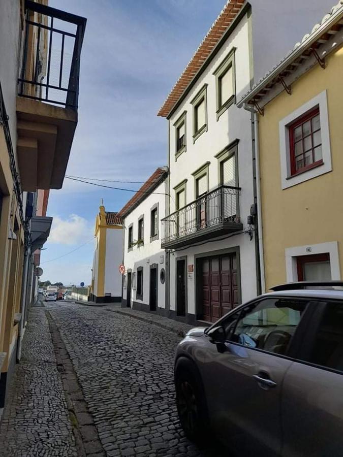 Rose Street House Apartment Angra do Heroismo Bagian luar foto