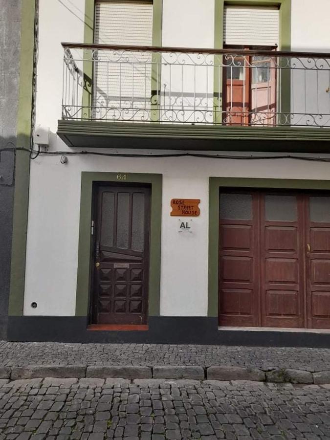 Rose Street House Apartment Angra do Heroismo Bagian luar foto