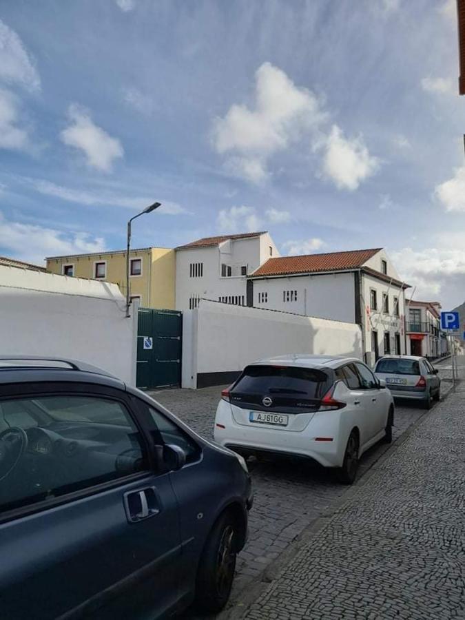Rose Street House Apartment Angra do Heroismo Bagian luar foto